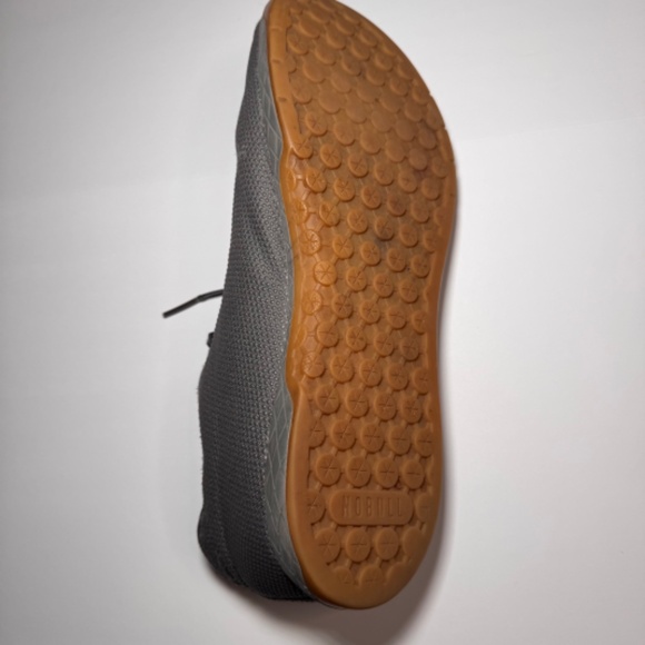 Athletic_Shoes
